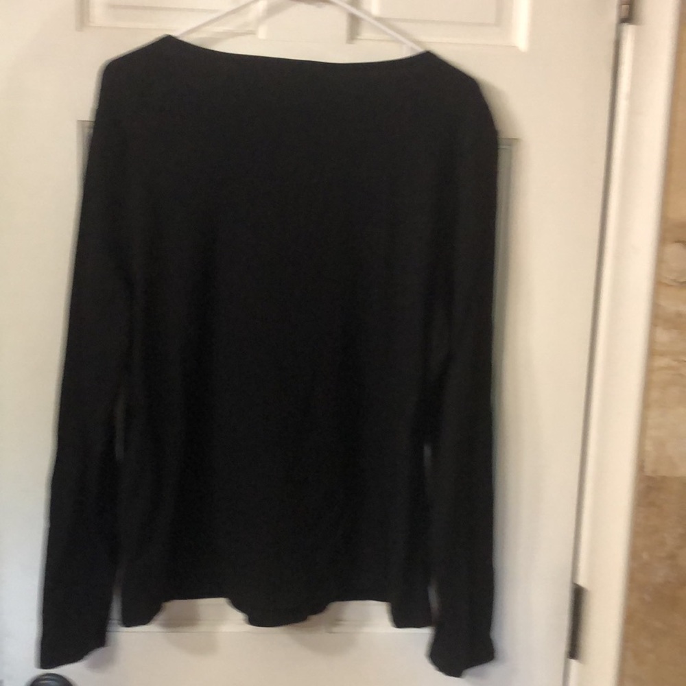 Fun, glitzy top. - Picture 4 of 4